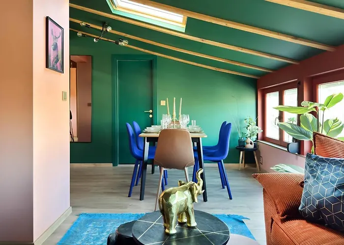 2br With Designer Interior And Work Desk Apartamento Sófia