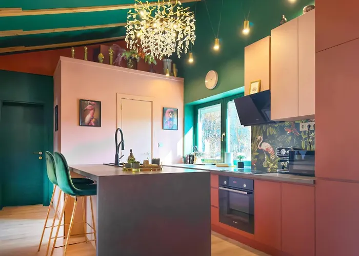 2br With Designer Interior And Work Desk Apartamento Sófia