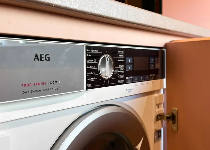 2br With Designer Interior And Work Desk Apartamento Sofía